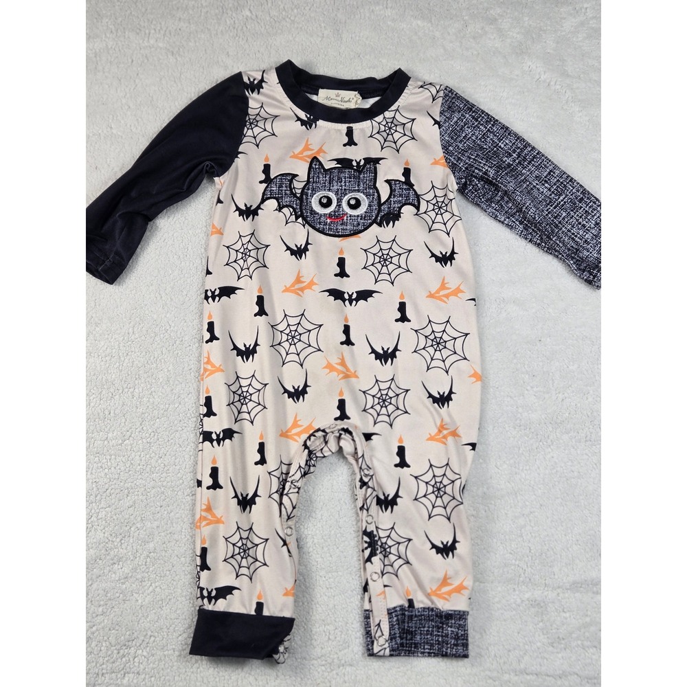 Marie Nicole Halloween Bat Romper Spider Web Print Snap Jumpsuit 9-12M Holiday